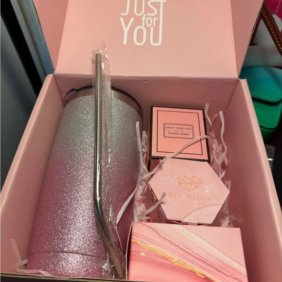 NEW Mystery Bath gift set with Tumbler - Picture 10 of 14